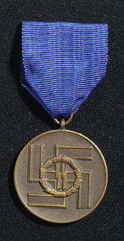 SS Long Service Award for eight year service for Officers, NCOs and enlisted men – 3rd Class (1938-1941)