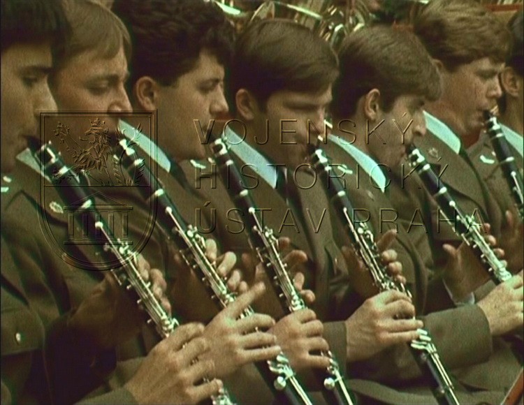 Film "Zámek plný hudby"