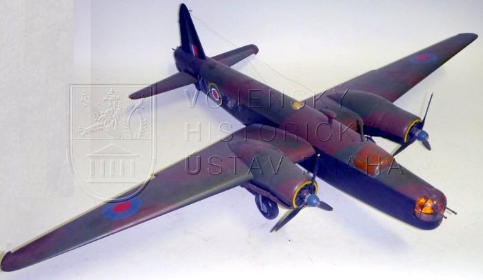 Model britského bombardovacího letadla Vickers Wellington Mk. I C