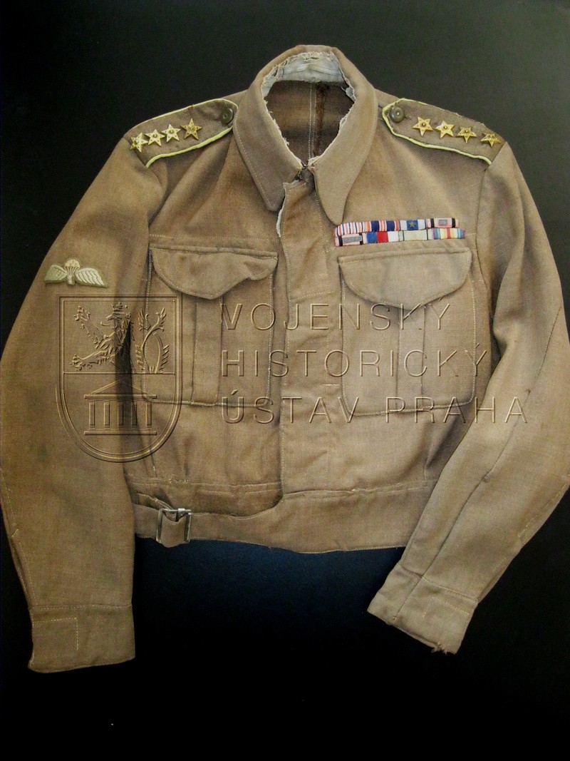 Blůza kapitána československého jezdectva, 1944
