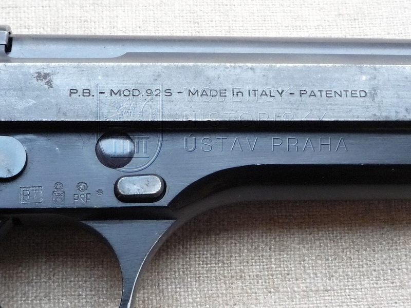 Italská pistole Beretta 92 S