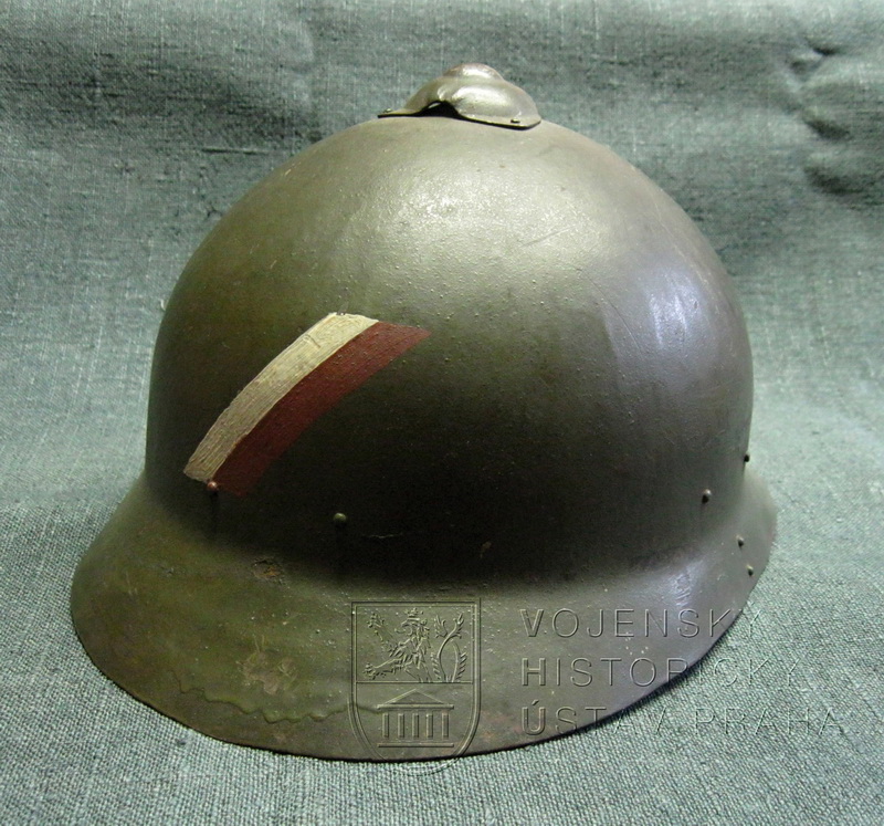 Přilba příslušníka úderného praporu, 1919