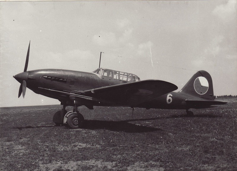Cvičný bitevní letoun Avia CB-33/Iljušin UIl-10, výr. č. 271