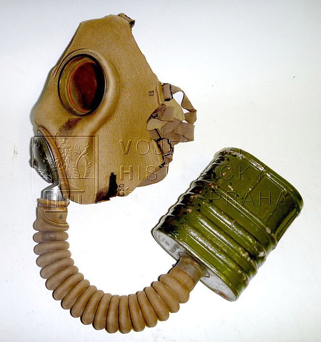 Britská ochranná maska General Service Respirator Mk. IV