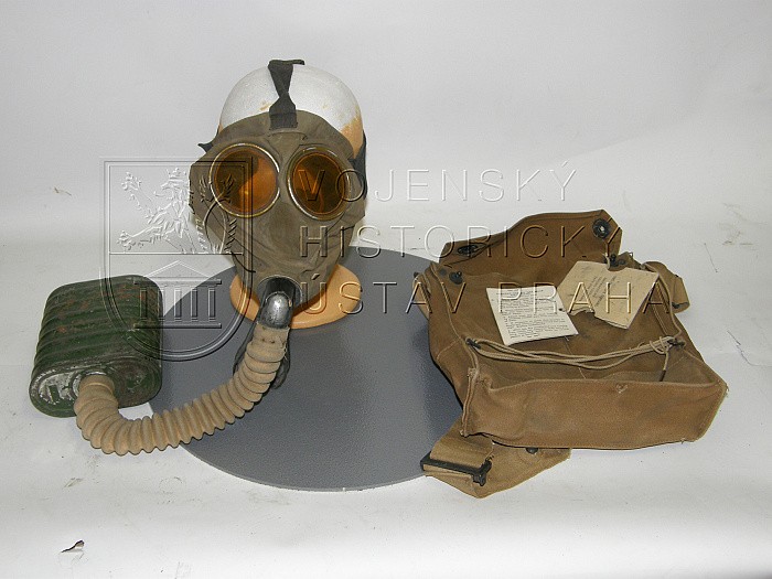 Britská vojenská ochranná maska Small Box Respirator