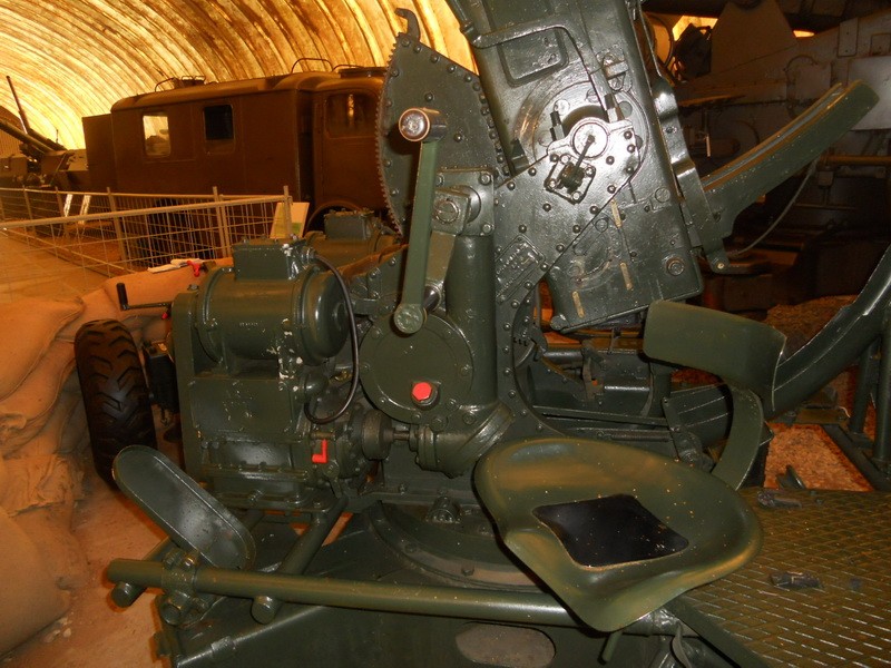 40mm protiletadlový kanón Bofors