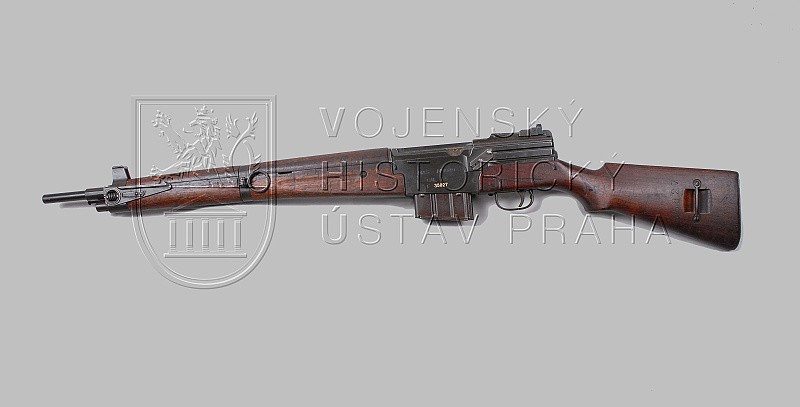 Francouzská samonabíjecí puška M 1949