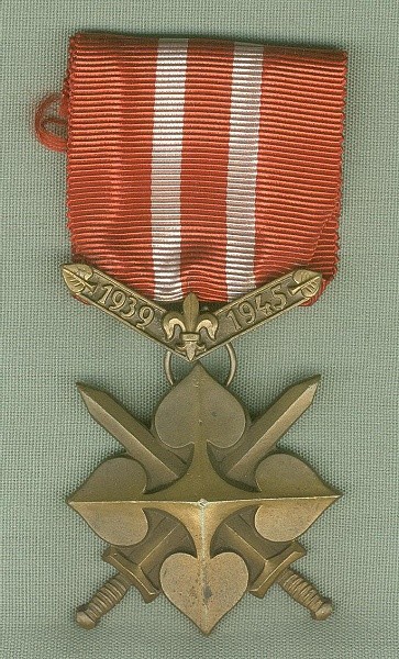 Junácký kříž „Za vlast“ 1939–1945 (III. stupně)