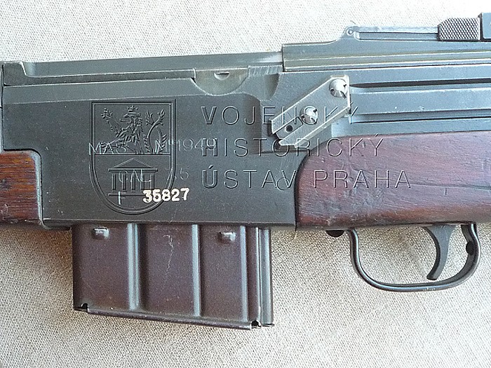 Francouzská samonabíjecí puška M 1949