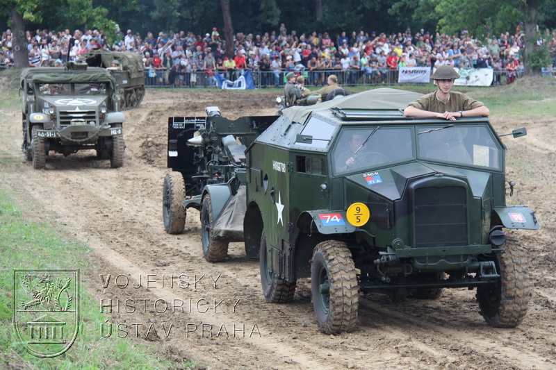 25 liberní kanónová houfnice Mark II