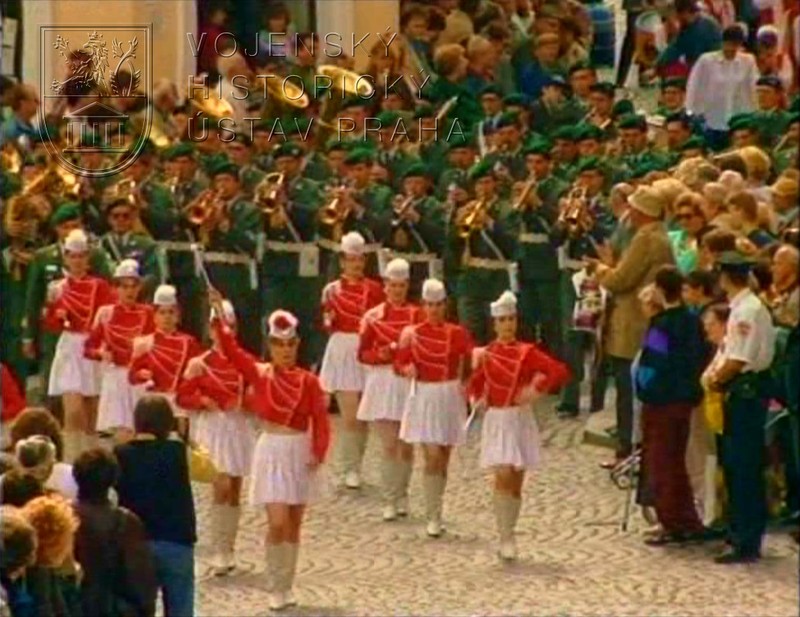 Film „II. mezinárodní festival vojenských hudeb Kroměříž 1994“