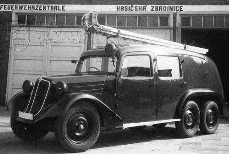 Tatra 26/52 zásahový hasičský vůz.