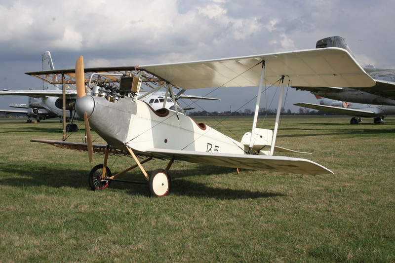 Restaurování letounu Bohemia B-5 v Leteckém muzeu Kbely