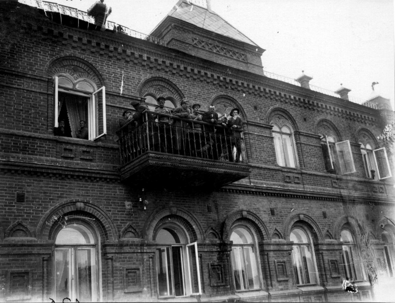 Hotel Dadinnyj, vězení sovětu v Čeljabinsku. Foto sbírka VHÚ.