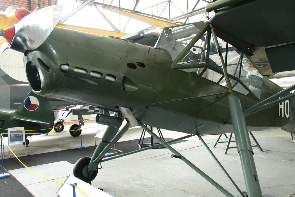 Mráz K-65 Čáp (Fieseler Fi-156 Storch)
- spojovací letoun, ČSR / 1945
