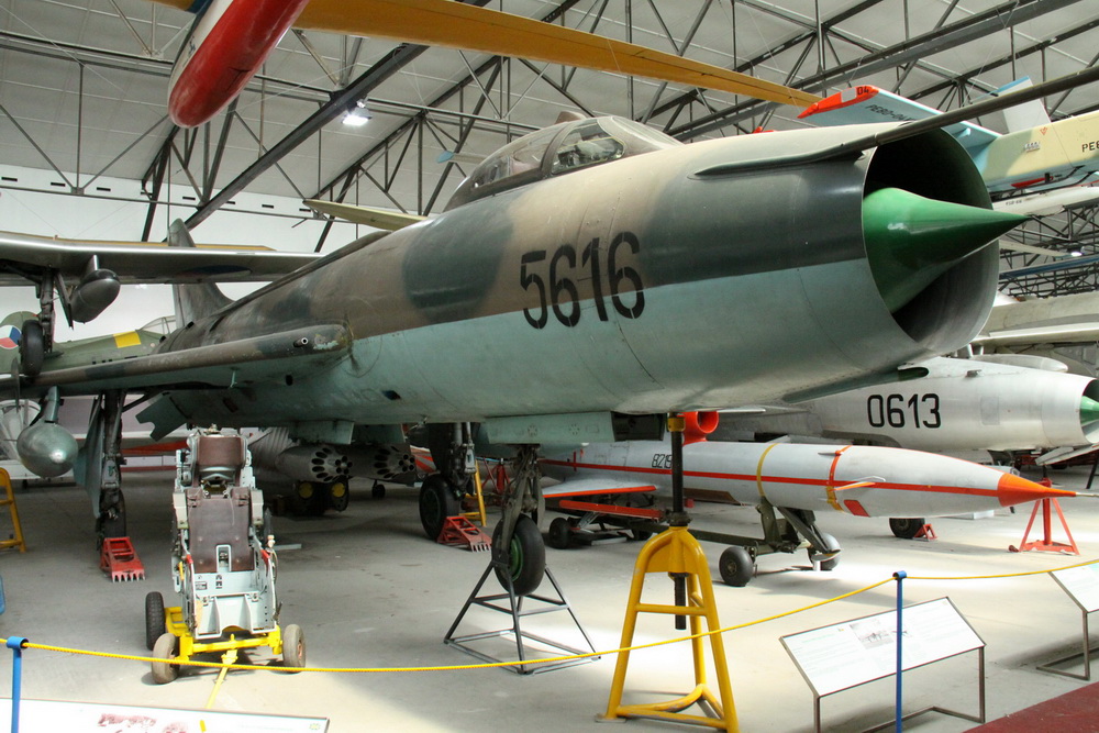 Suchoj Su-7 BM 
- stíhací bombardér, SSSR / 1953 a vystřelovací sedadlo KS-4
