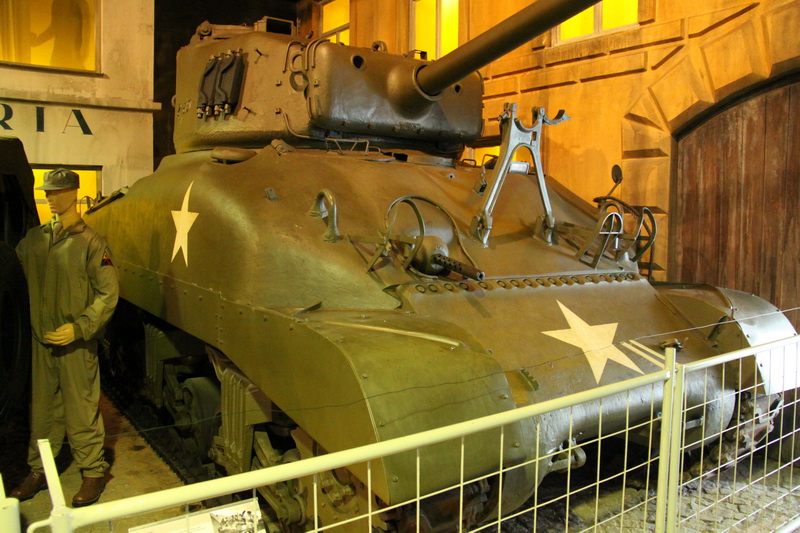 Americký tank Sherman M4A1