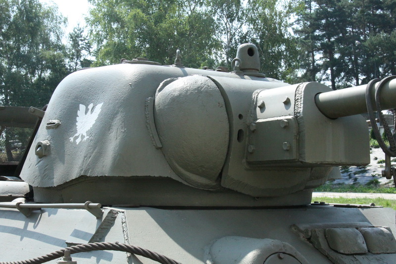 Sovětský střední tank T-34/76 vz. 1942/43. Tento typ věže byl vyráběn pouze do roku 1944. 