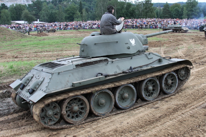 Sovětský střední tank T-34/76 vz. 1942/43. Tento typ věže byl vyráběn pouze do roku 1944. 