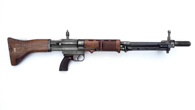 Německá výsadkářská puška FG 42 