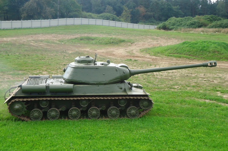 IS-122 poprvé v lešanské aréně