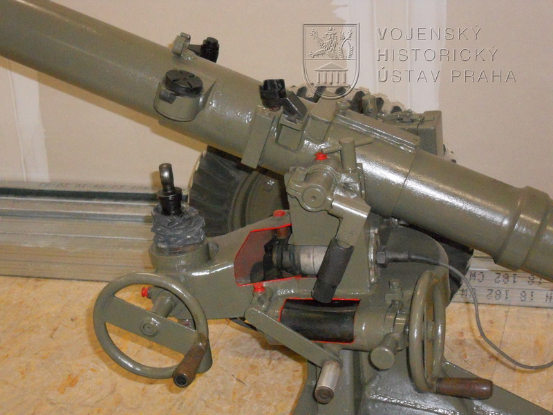 82mm bezzákluzový kanon vzor 59