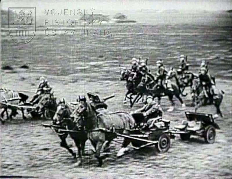 Film „Hovoří Varšava…“