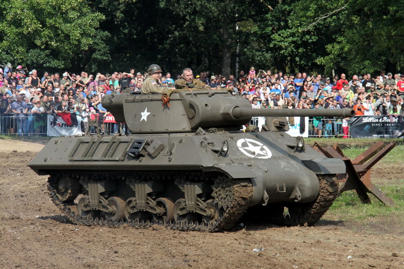 Ukázka bojů na západní frontě, americký stíhač tanků M36 Jackson