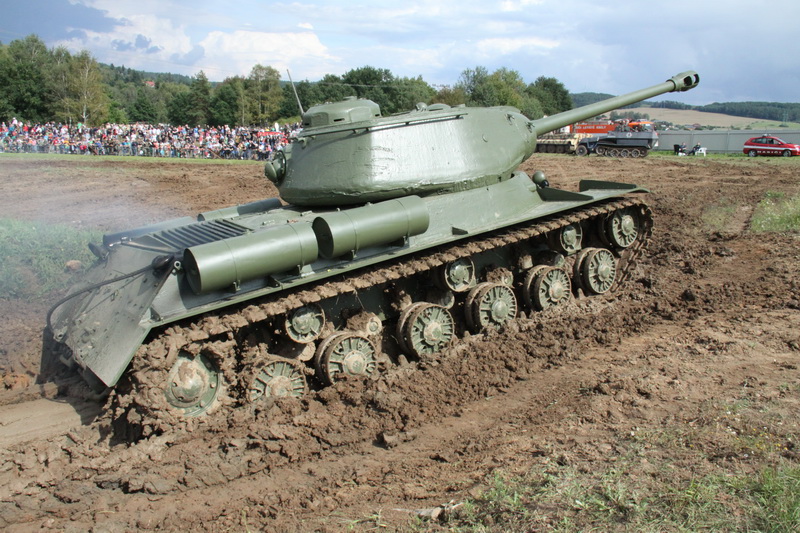 IS-122 poprvé představený divákům po restaurování