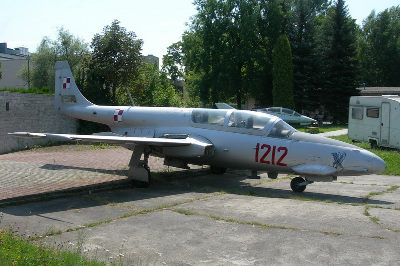 TS-11 Iskra v polském muzeu