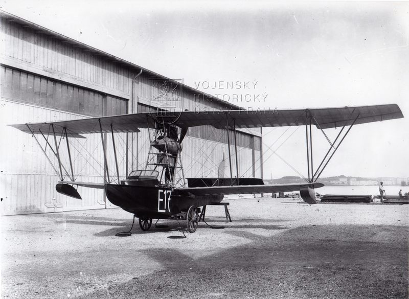 Rakousko-uherský hydroplán E.17 typu Lohner E