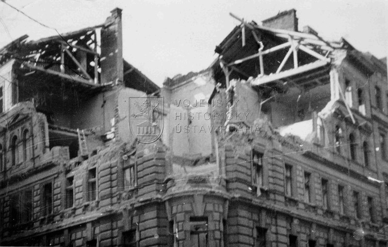 Vinohrady 14. února 1945. Foto sbírka VHÚ.