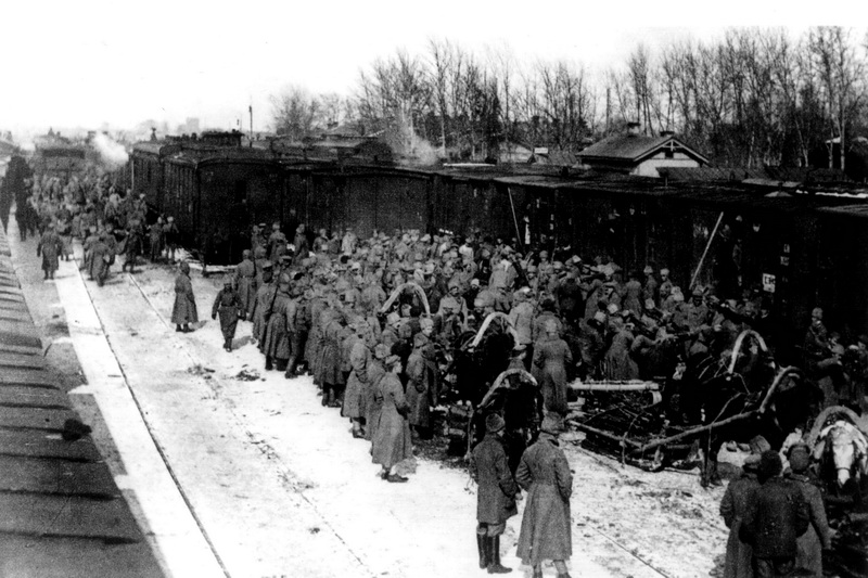 Vojáci Československého sboru po úspěšné evakuaci z Ukrajiny v březnu 1918. Foto sbírka VHÚ.
