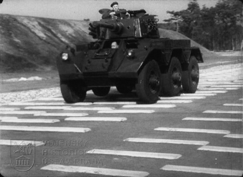 Film „Bojová technika kapitalistických armád I“