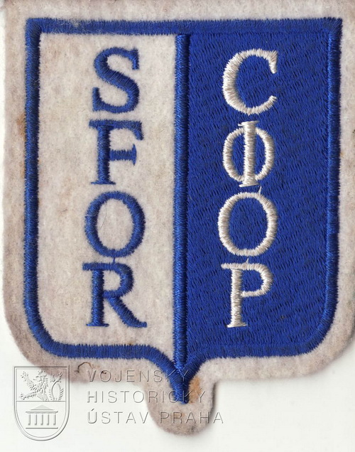 Rukávový znak jednotek SFOR, Bosna a Hercegovina 1996 - 2004