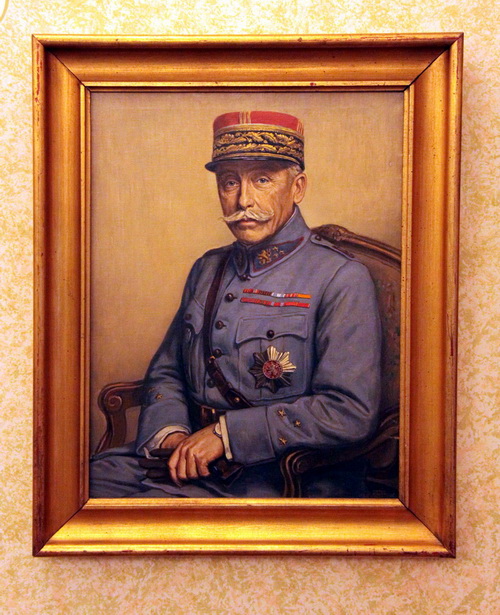 Portrét generála Pellého od Viktora Strettiho