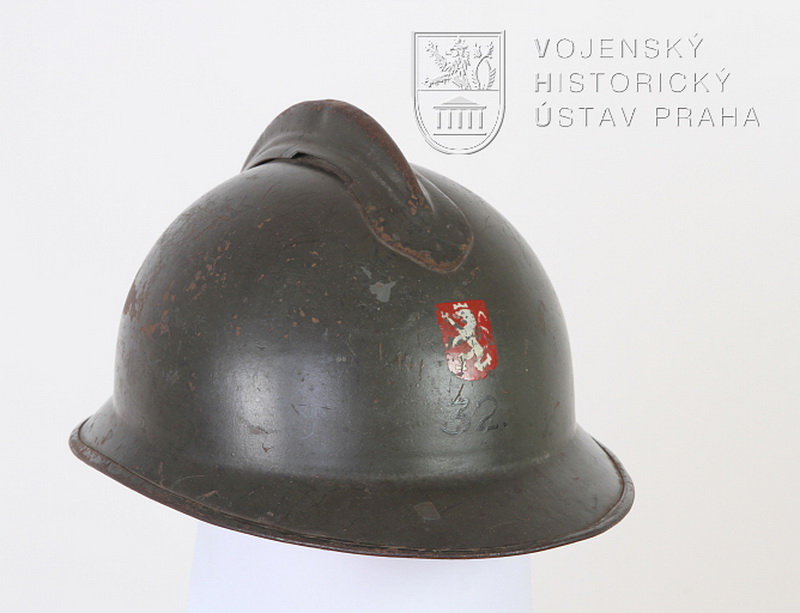 Italská přilba vzor 1916
