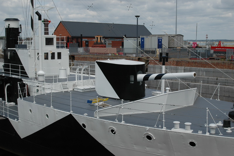 Monitor HMS M.33 je od počátku srpna 2015 přístupný veřejnosti v suchém doku č. 1 na dohled o legendární HMS Victory, nejdéle sloužící válečné lodi v činné službě na světě. HMS M.33 je jednou ze tří britských lodí, které se z první světové války zachovaly do dnešních dnů.