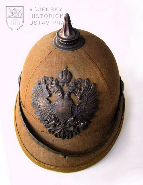Rakousko-uherská přilba polního četníka, 1916