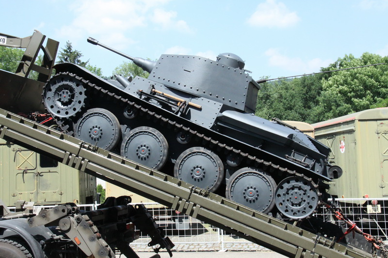 Další skvělý zisk VHÚ: obrněnec LTH ze Švýcarska rozšiřuje sbírku předválečných československých tanků