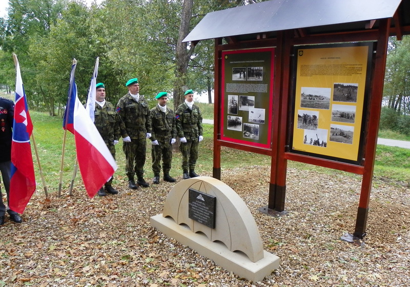 Nové vojenské pomníky ve Stráži pod Ralskem