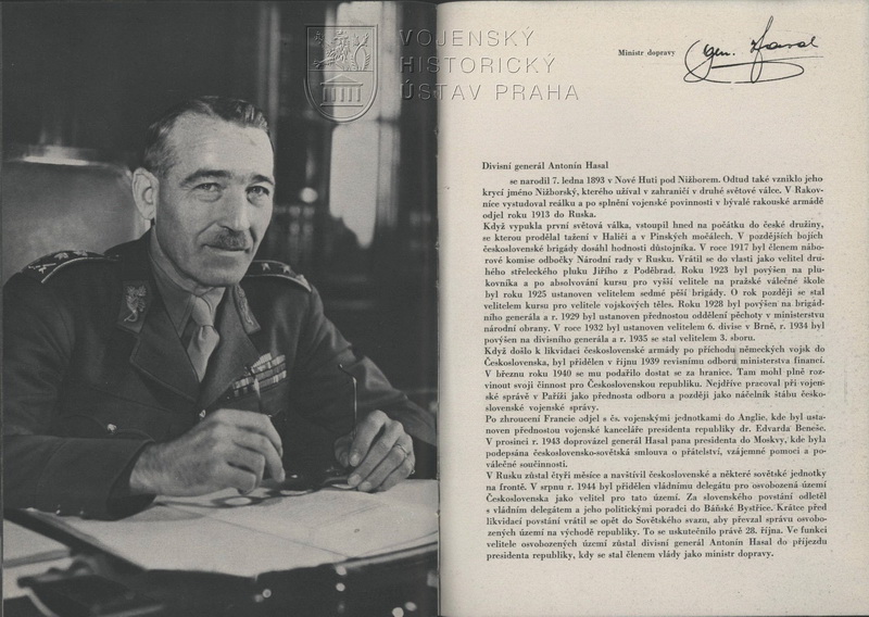 Ministr dopravy, divizní generál Antonín Hasal.