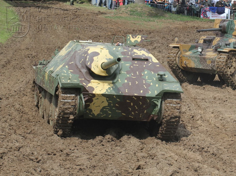 Německý stíhač tanků Jagdpanzer 38 (t) Hetzer