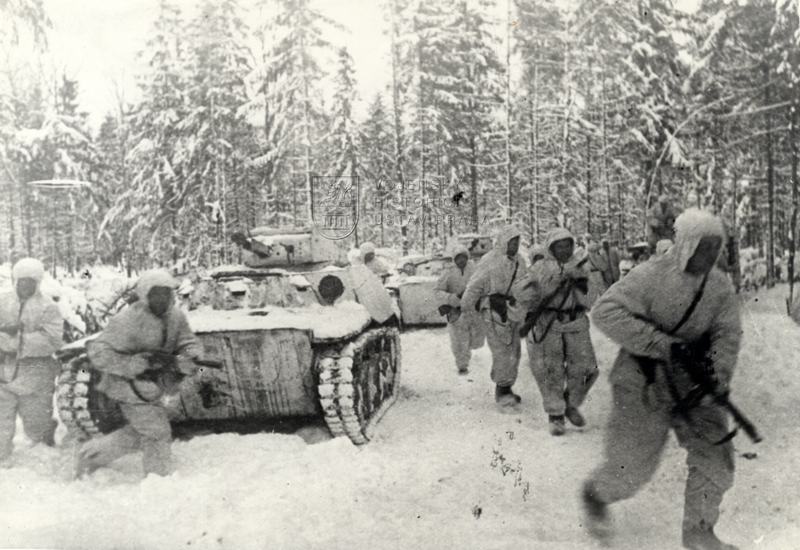 Útok sovětské pěchoty a lehkých obojživelných tanků T-40