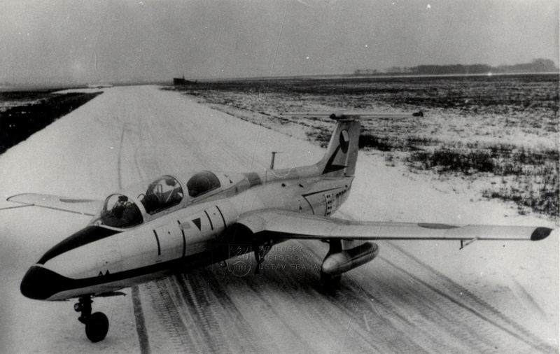 Československý proudový cvičný letoun L-29 „Delfín“