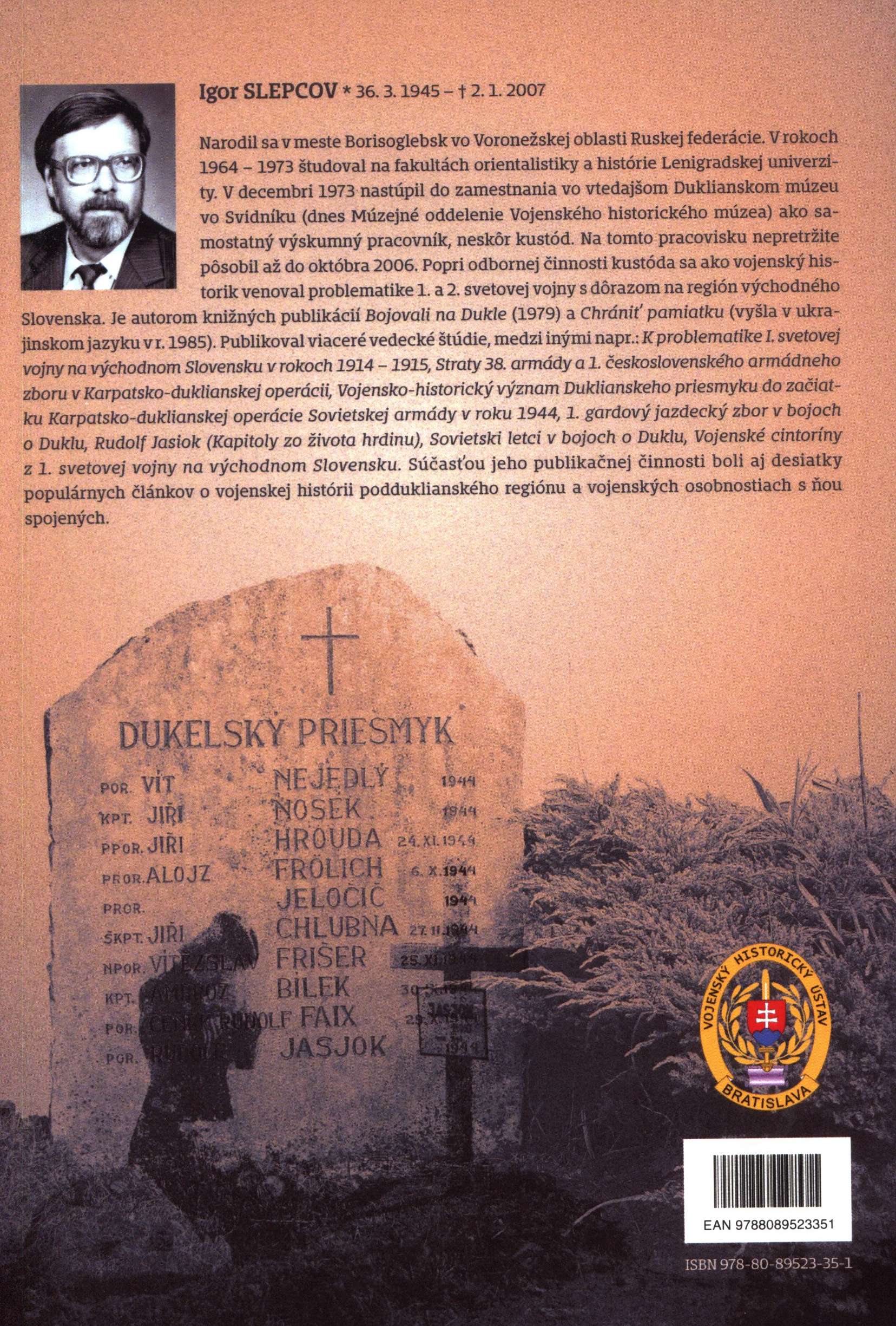 Zadní strana obálky s medailonkem autora.