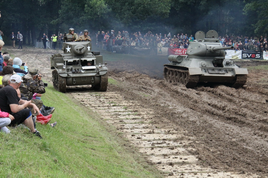 T-34 a tank Stuart