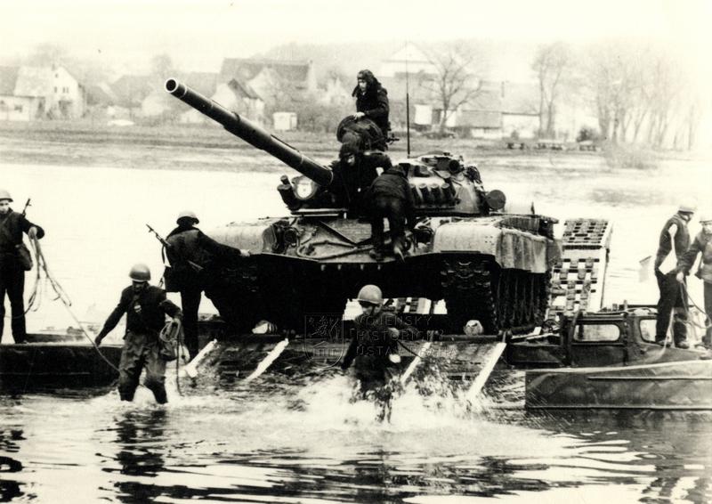 Tanky T-72