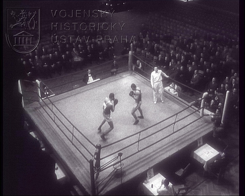 Film „Ring volný“