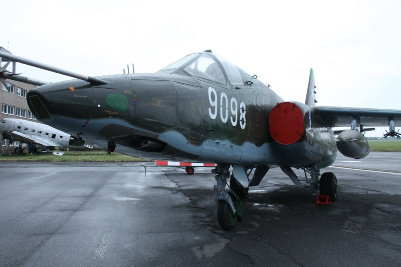 Su-25